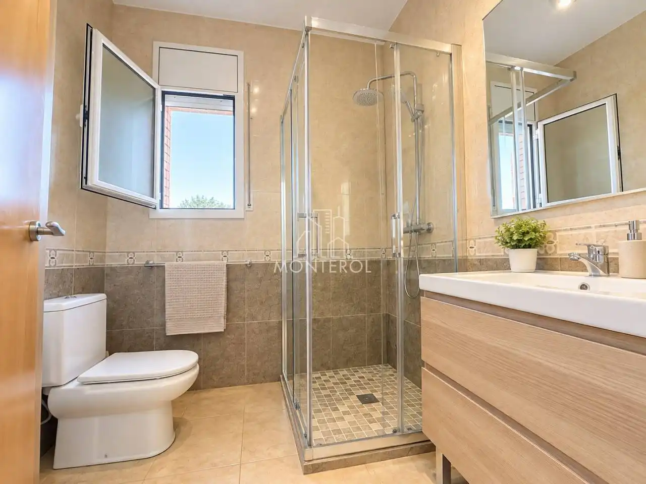 Detached house with pool for sale in Castellnou - Can Mir - Can Solà, imagen 18
