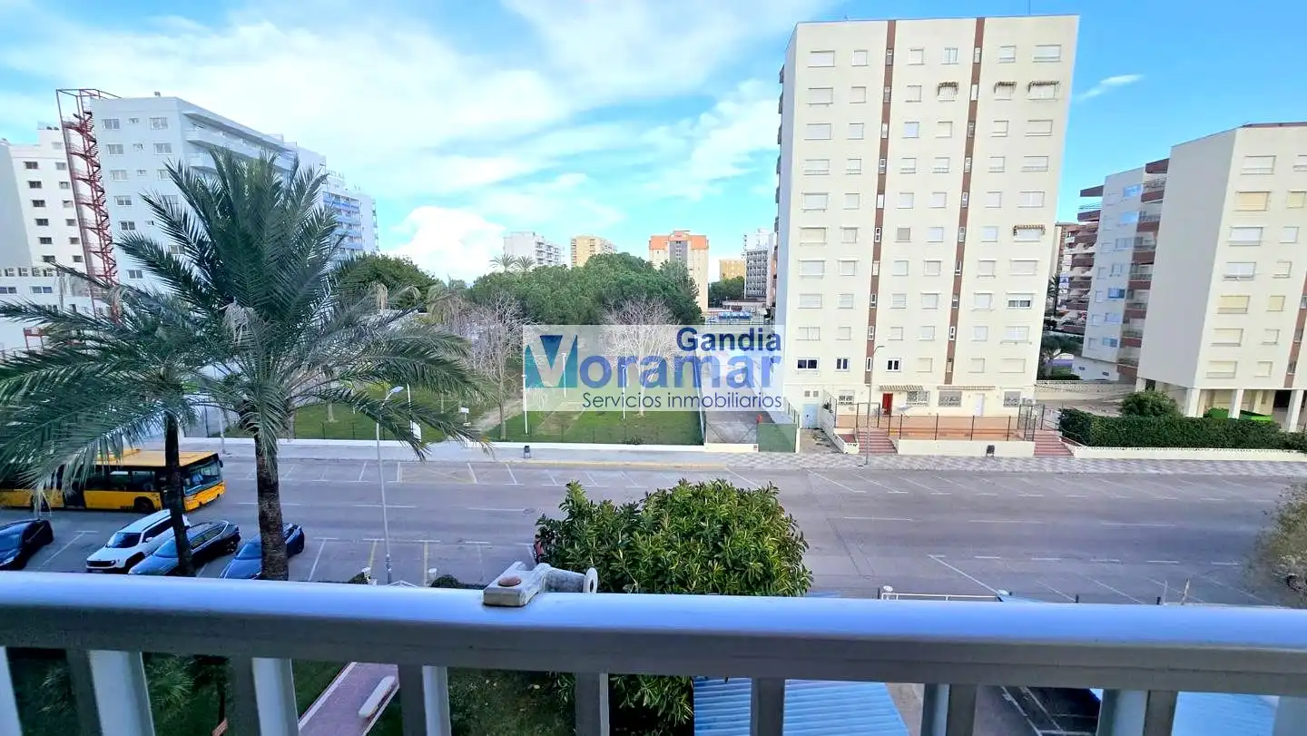 Vista exterior de Apartamento de alquiler en Gandia con Aire acondicionado, Calefacción y Piscina comunitaria