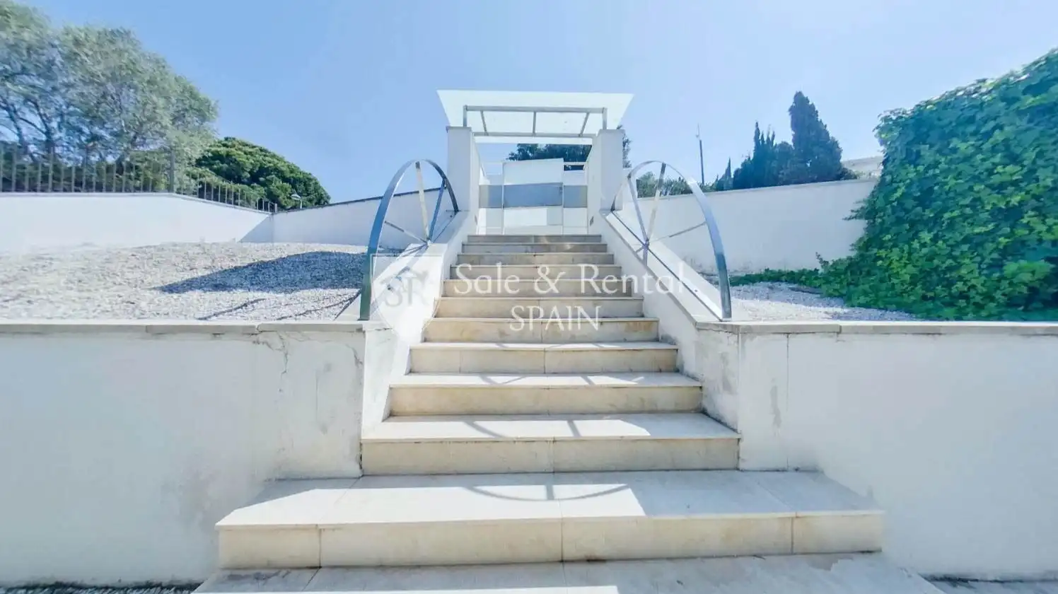 Vista exterior de Casa o xalet en venda en Lloret de Mar amb Aire condicionat, Jardí privat i Terrassa