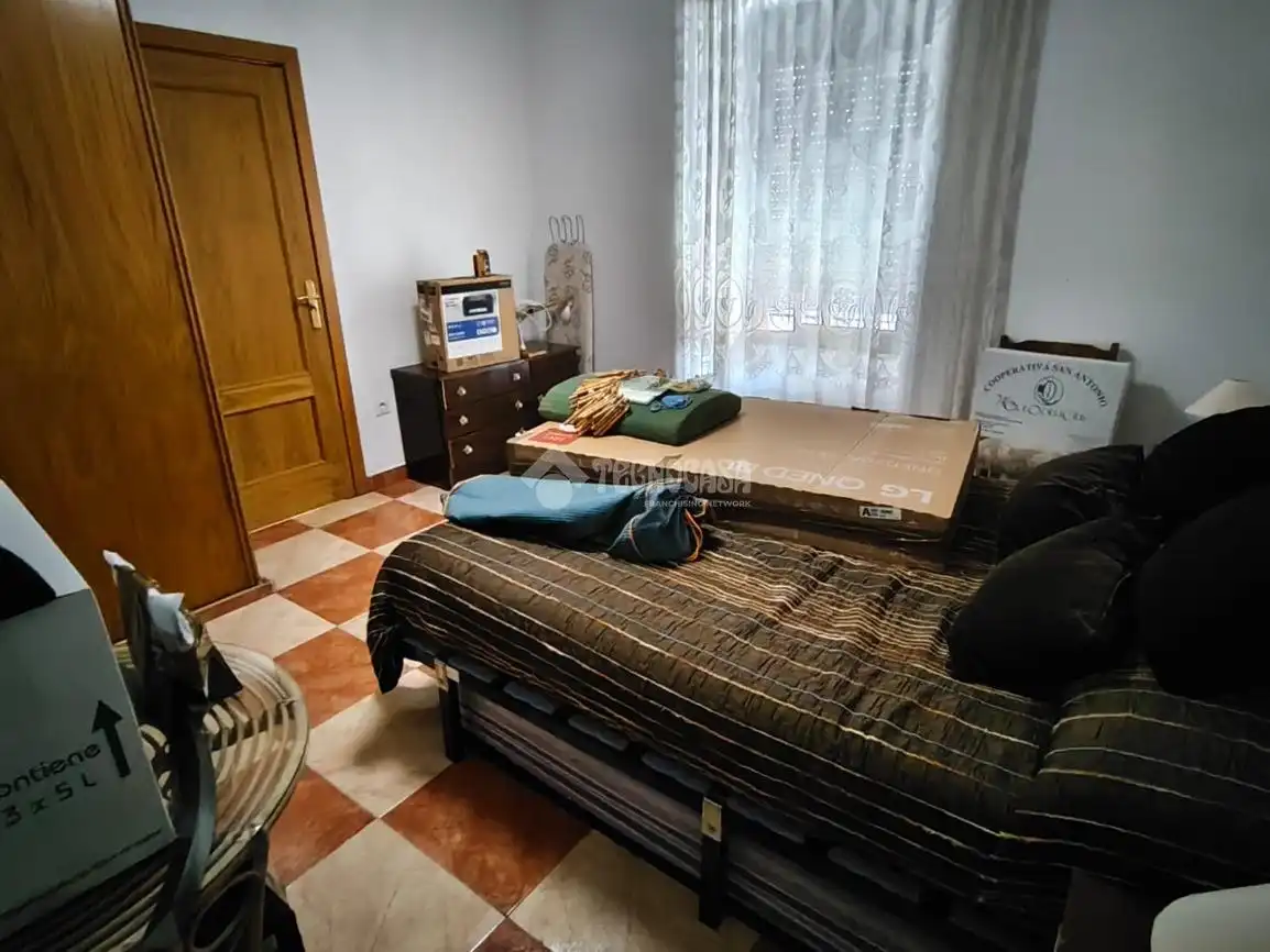 Dormitori de Casa adosada en venda en La Carolina amb Moblat
