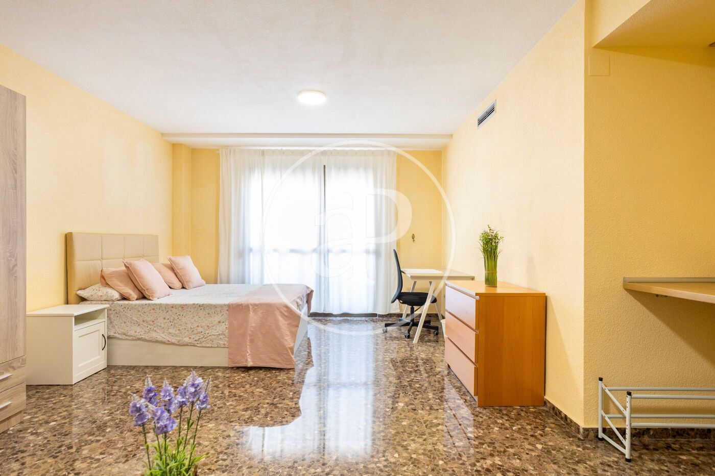 Bedroom of Flat for rent in  Valencia Capital  with Air Conditioner, Heating and Furnished