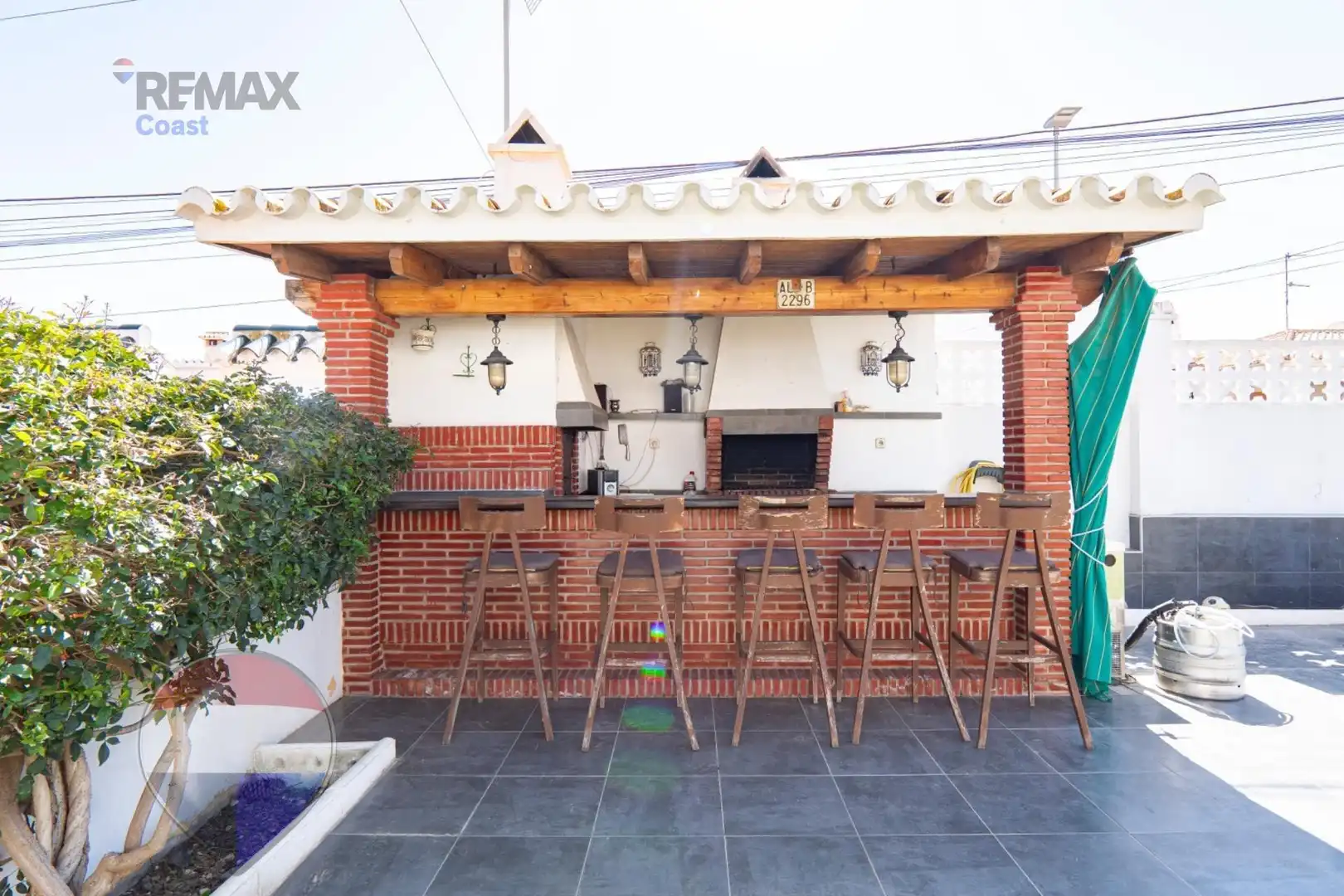 Terrassa de Casa o xalet en venda en Rincón de la Victoria amb Aire condicionat, Jardí privat i Piscina