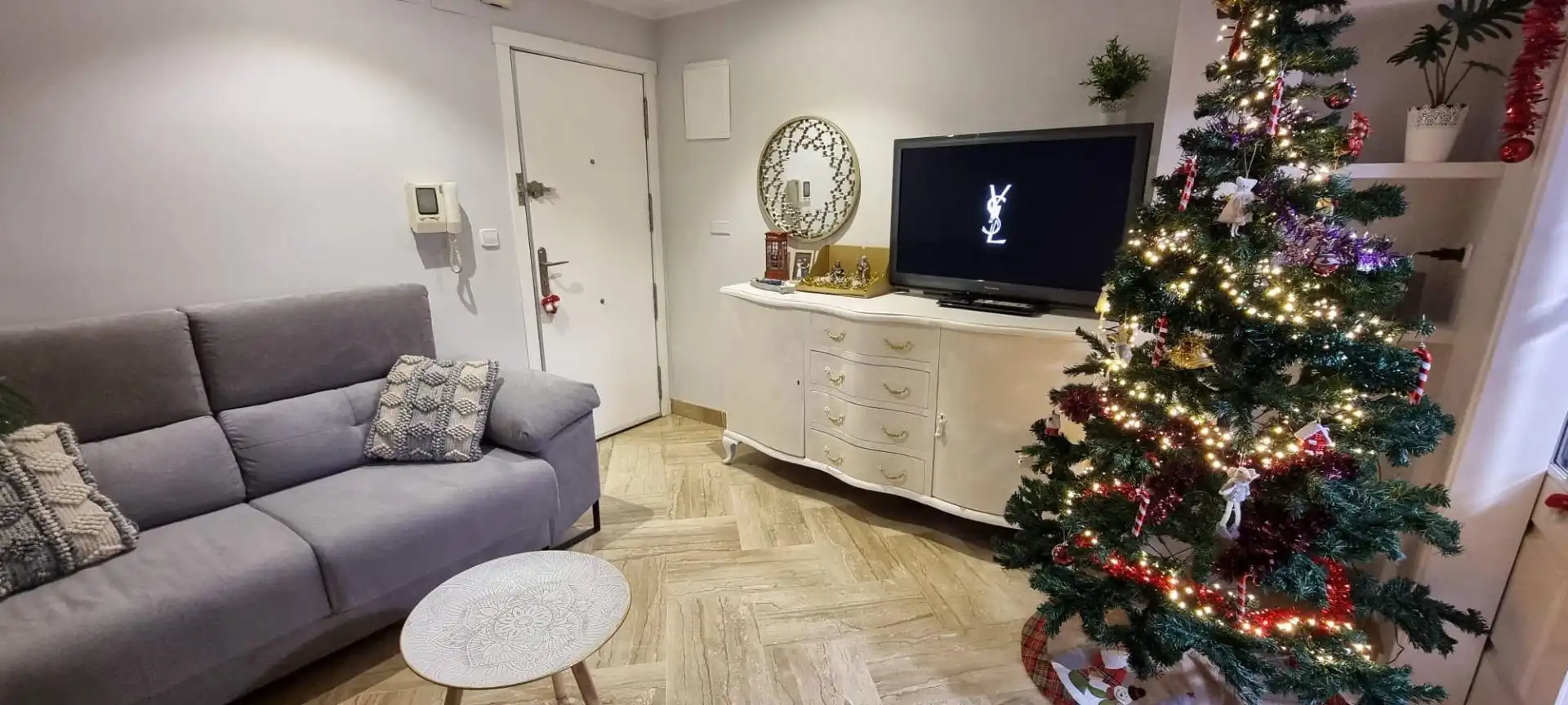 Wohnzimmer von Maisonette zum Verkauf in Elche / Elx mit Klimaanlage, Terrasse und Möbliert