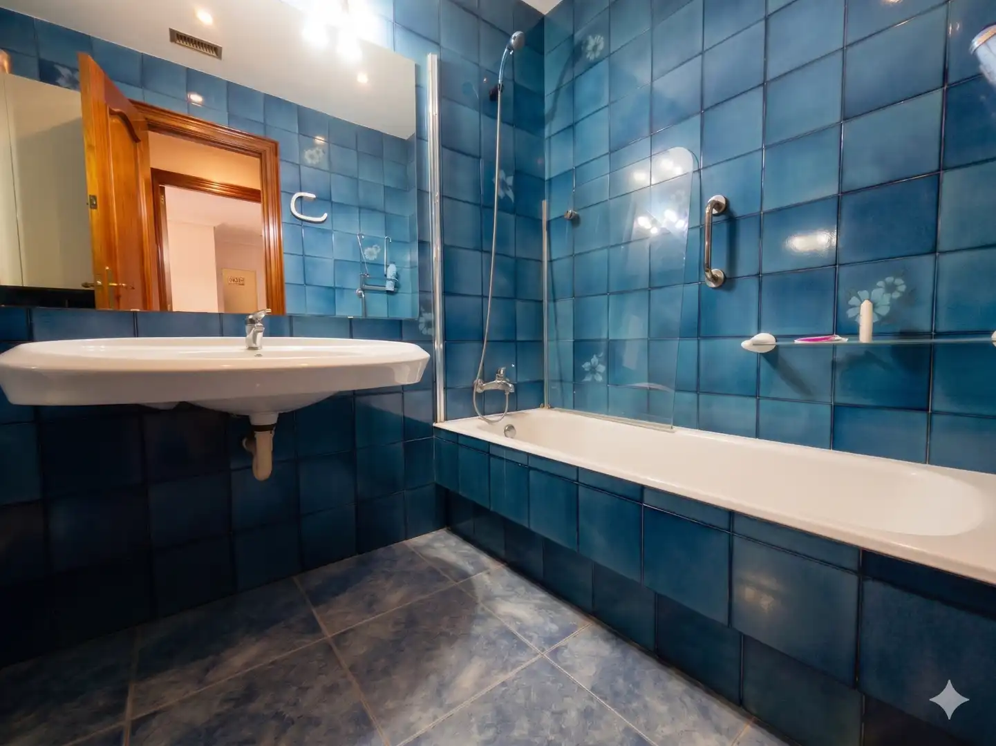 Baño de Piso en venta en Badalona con Aire acondicionado y Calefacción