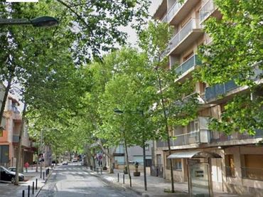 Piso con ascensor en venta en Avenida PERPINYA