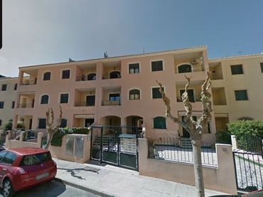 Flat with balcony for sale in Calle Río Espinaredo 60