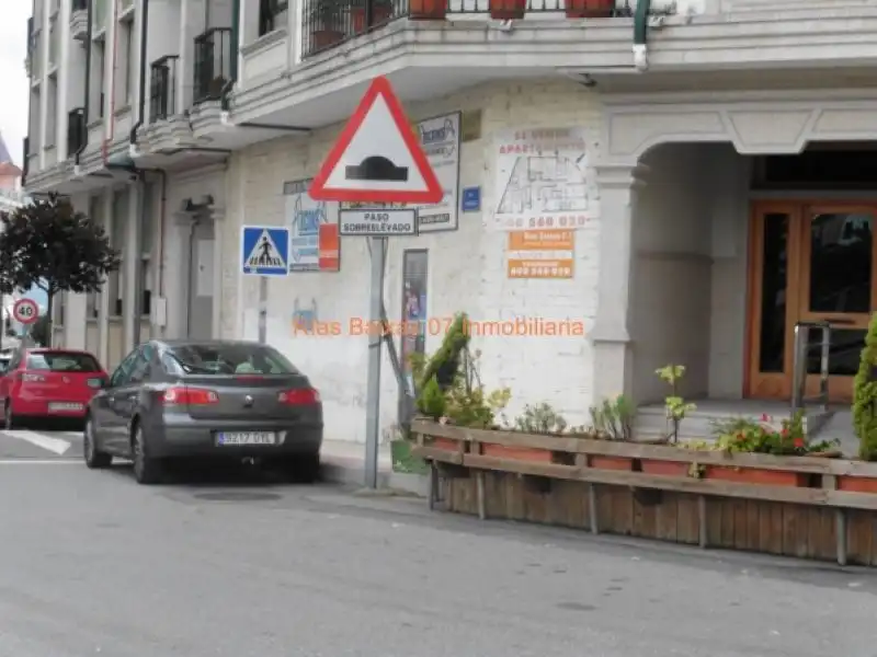 Locale commerciale in affitto a Soutomaior