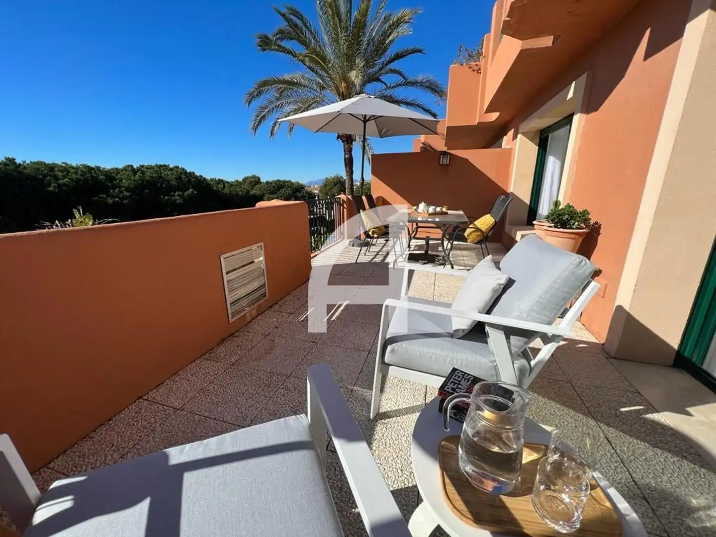 Terraza de Piso de alquiler en Marbella con Aire acondicionado, Calefacción y Piscina