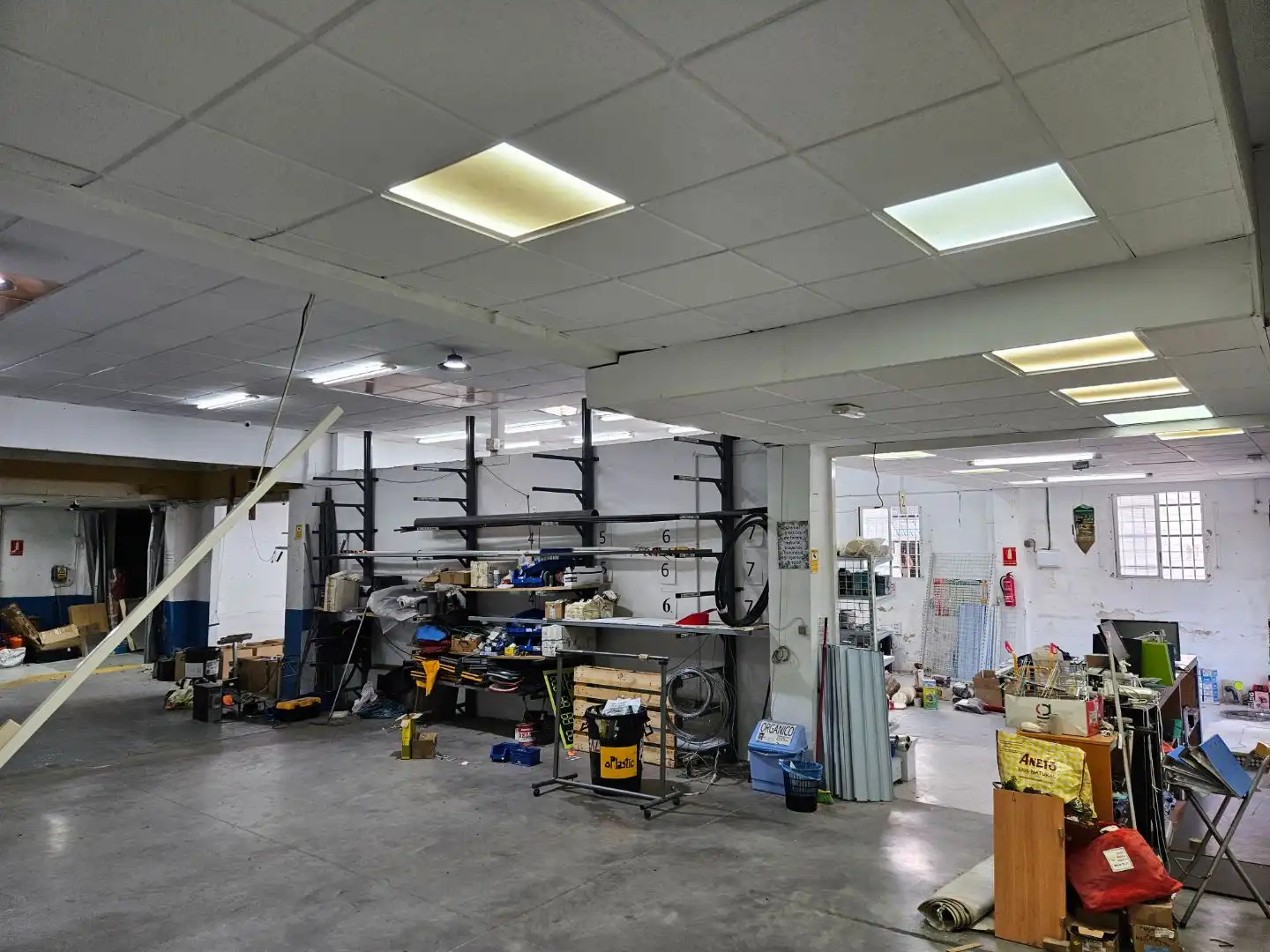Industrial building for sale in Familia Gallego 1, imagen 6