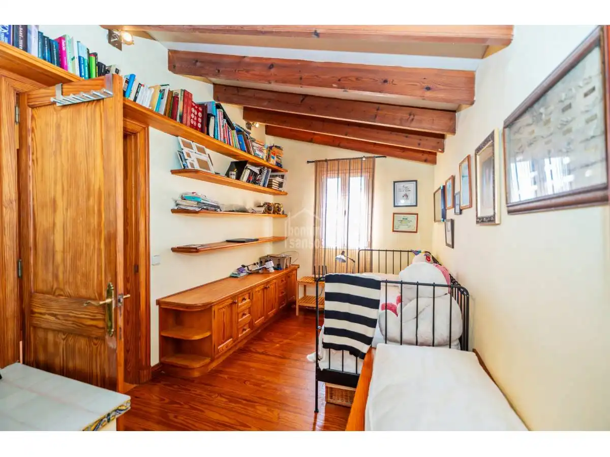 Dormitori de Casa o xalet en venda en Es Castell amb Calefacció, Jardí privat i Terrassa