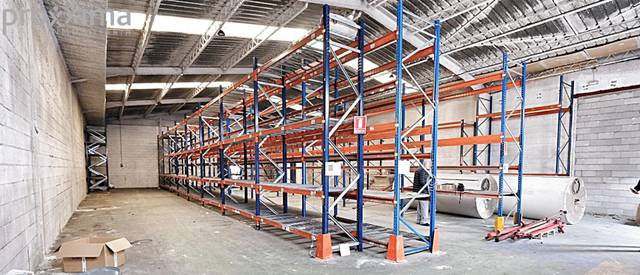 Nave industrial en Alquiler en Palmete