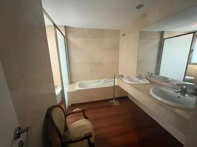 Bany de Pis en venda en Guadalajara amb Aire condicionat, Calefacció i Parquet