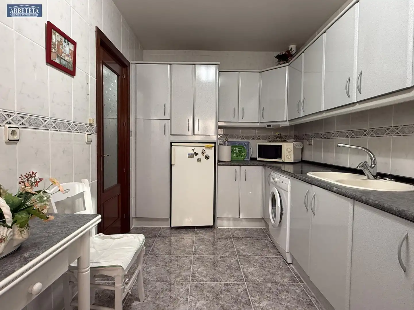 Küche von Einfamilien-Reihenhaus zum Verkauf in Guadalajara mit Heizung, Parkett und Terrasse