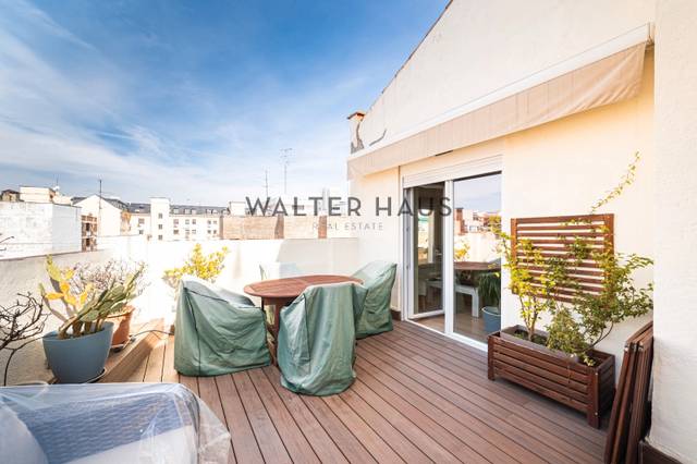 Piso en Venta en Calle de María de Guzmán en Ríos Rosas - Nuevos Ministerios