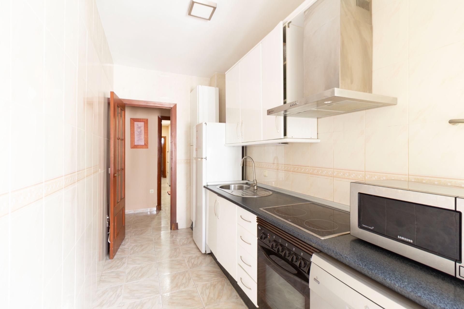 Kitchen of Flat for sale in Barbate  with Balcony