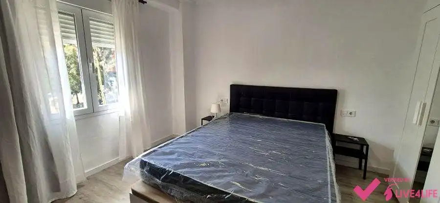 Habitación de Piso de alquiler en Valencia con Terraza y Amueblado