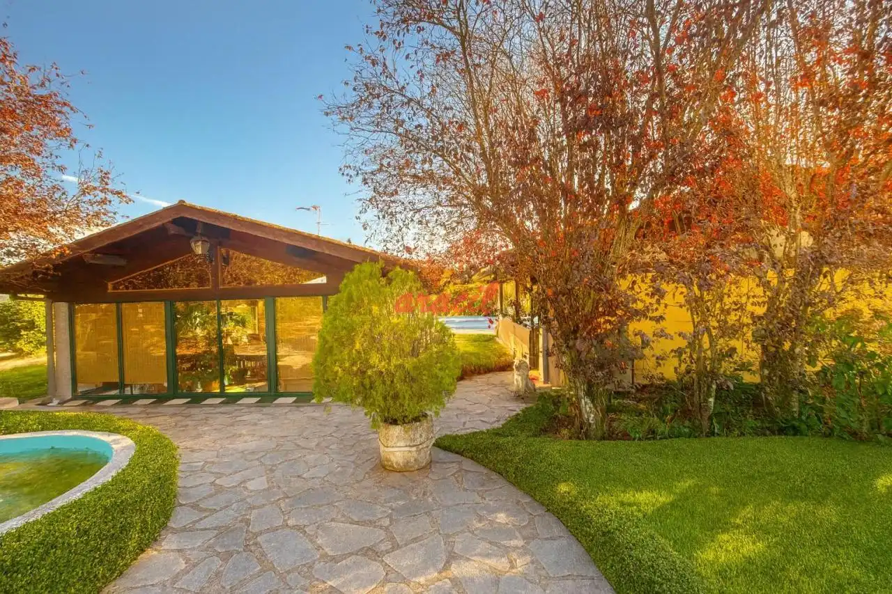 Chalet con piscina en venta en Coles, imagen 3