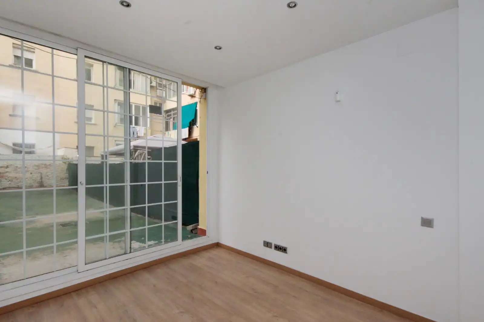Piso con ascensor en venta en Carrer del Cardenal Tedeschini 75, imagen 2