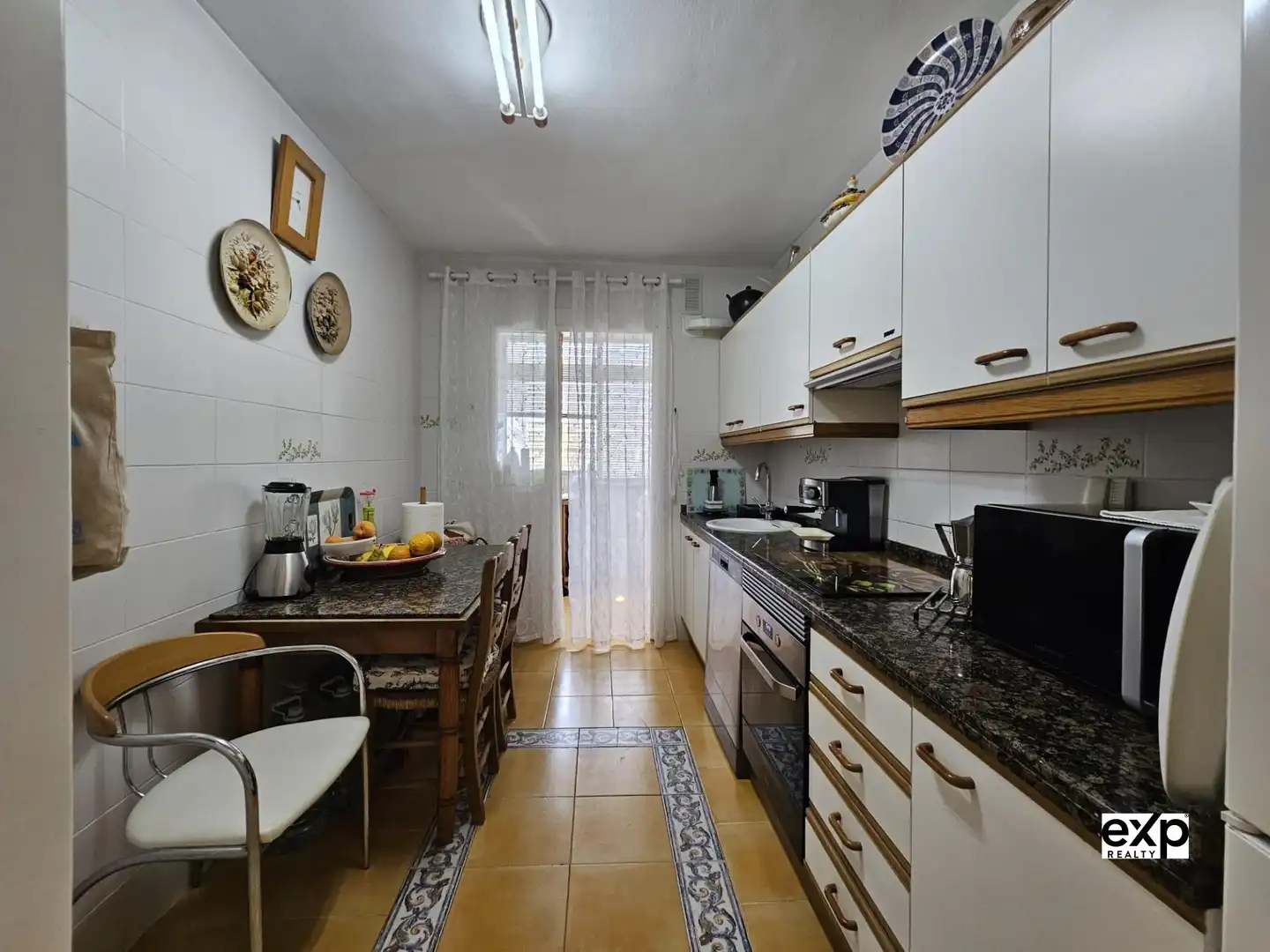 Kitchen of Flat for sale in Fuengirola  with Air Conditioner, Swimming Pool and Furnished
