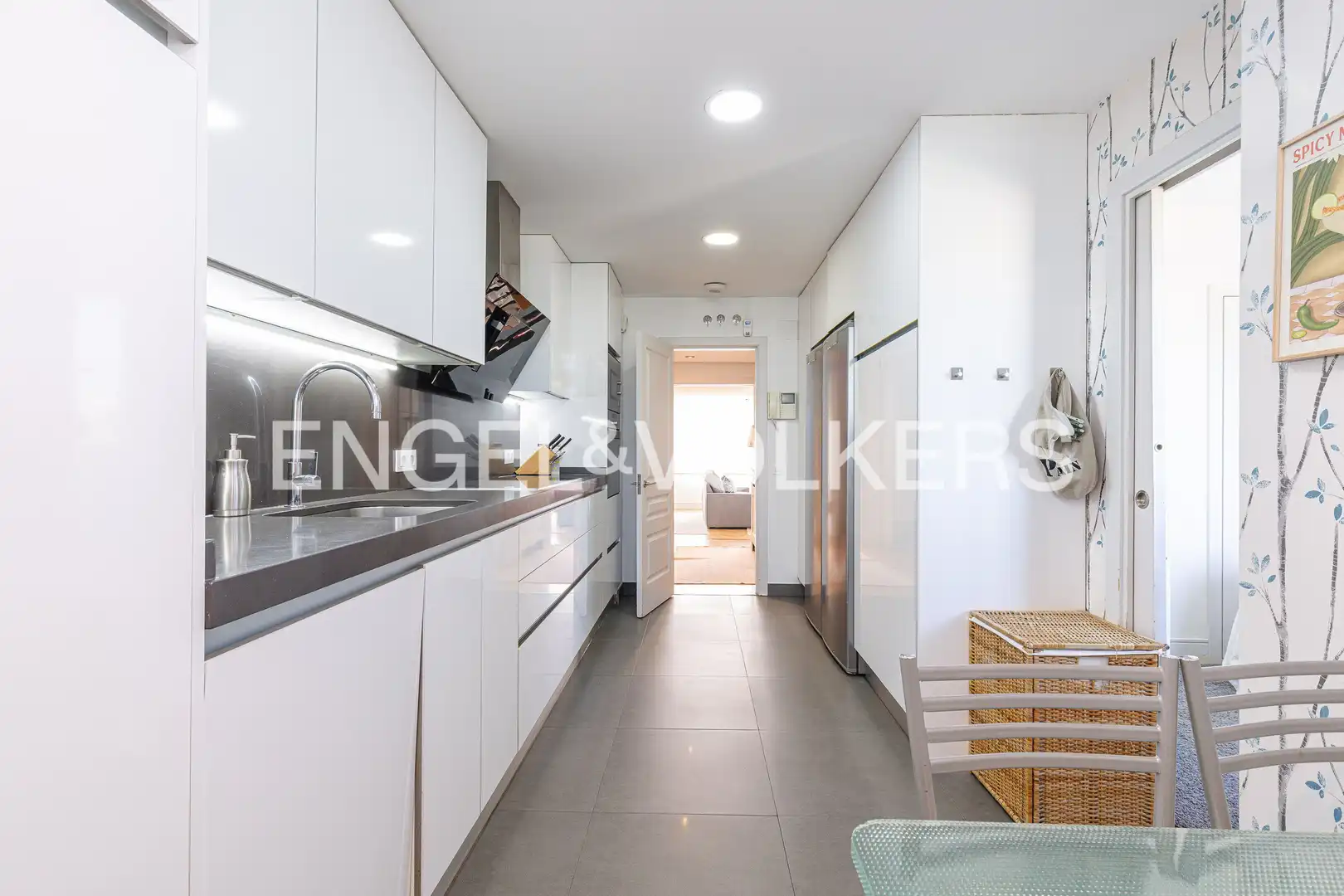 Kitchen of Duplexes for sale in Madrid  with Air Conditioner, Heating and Terrace