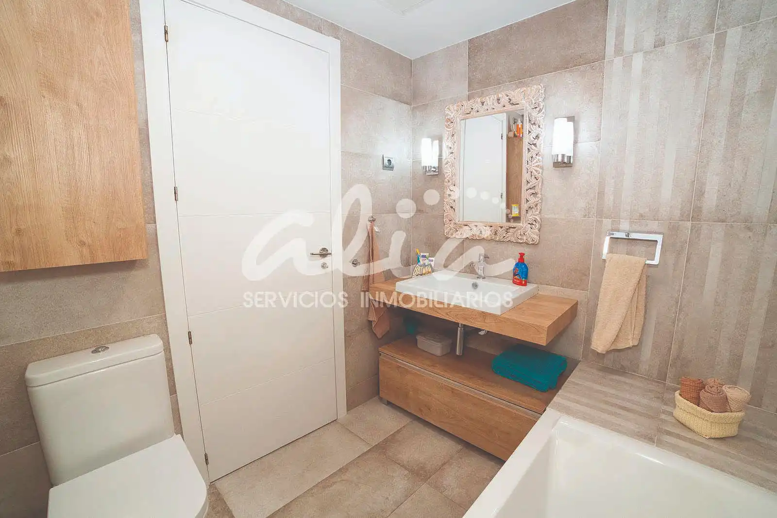 Baño de Piso en venta en Pinto con Aire acondicionado, Calefacción y Parquet