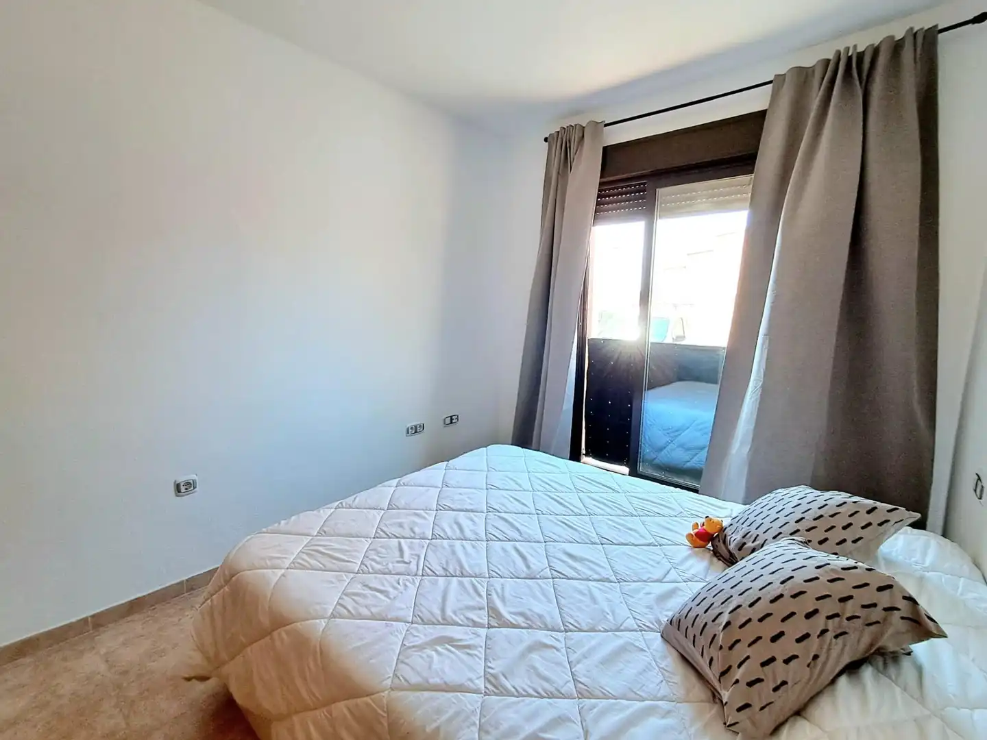 Dormitori de Apartament en venda en Águilas amb Jardí privat i Piscina comunitària