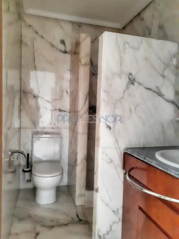 Bathroom of Duplexes for rent in León Capital   with Heating and Parquet flooring