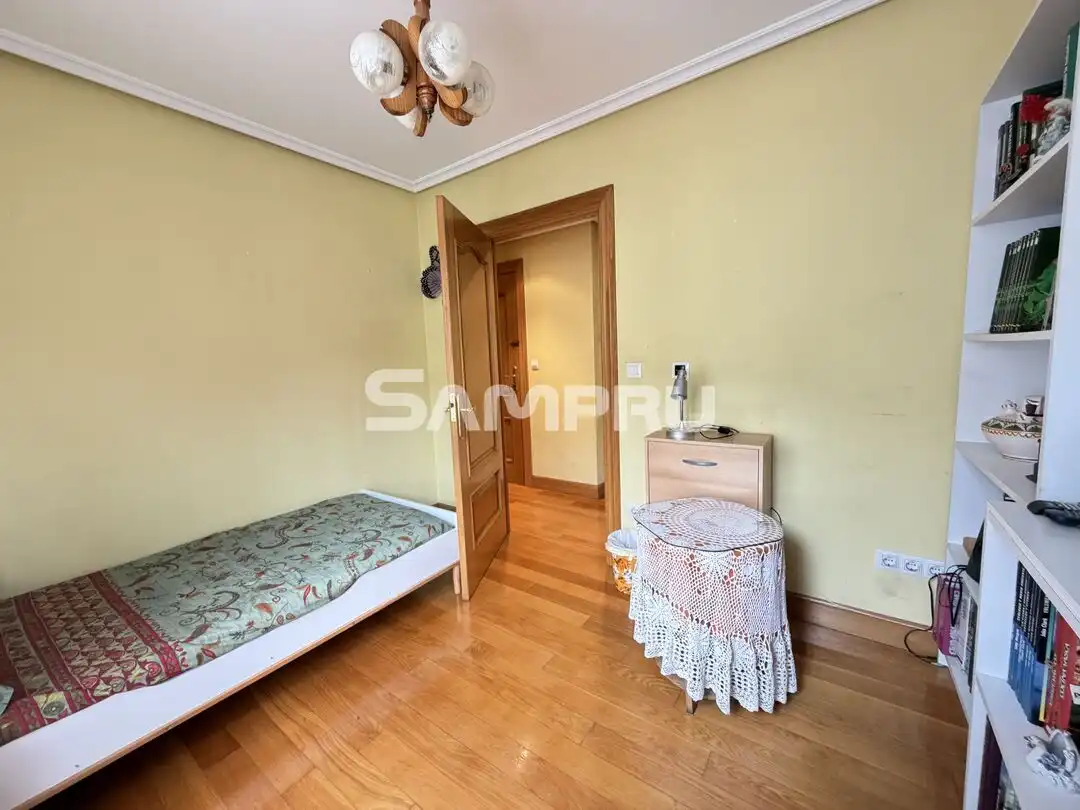 Schlafzimmer von Wohnung zum Verkauf in Aramaio mit Heizung, Abstellraum und Balkon