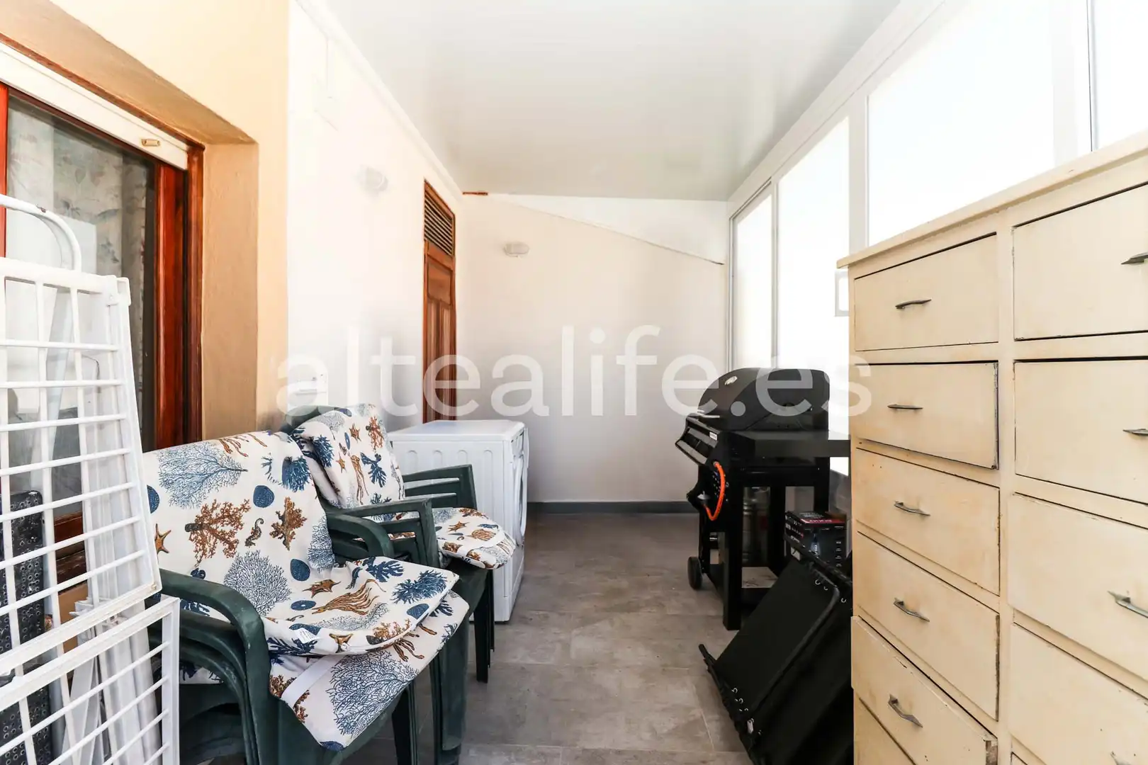 Schlafzimmer von Dachboden zum Verkauf in Benidorm mit Klimaanlage und Terrasse