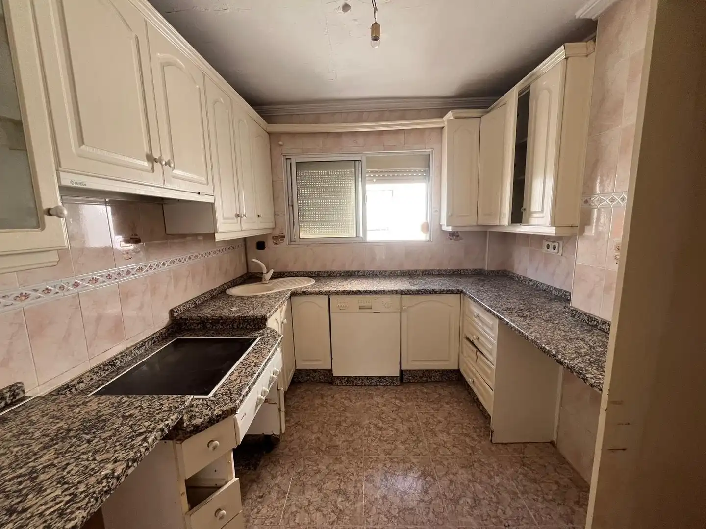 Küche von Wohnung zum Verkauf in San Juan de Aznalfarache