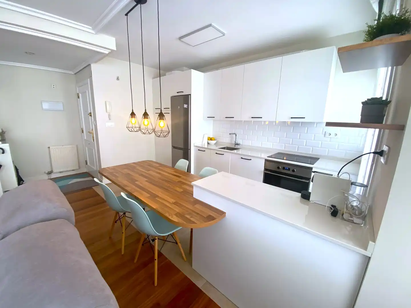 Kitchen of Flat for sale in Castro-Urdiales  with Heating, Private garden and Parquet flooring