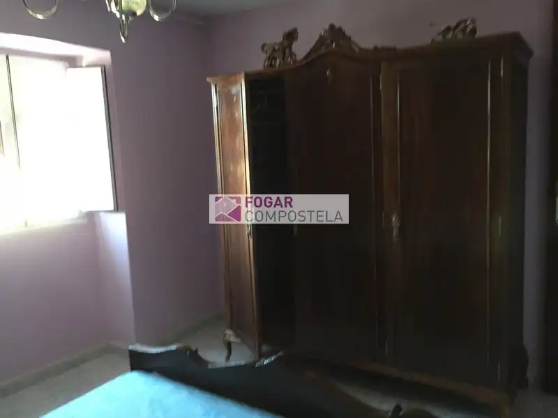 Dormitori de Casa o xalet en venda en Santiago de Compostela  amb Moblat