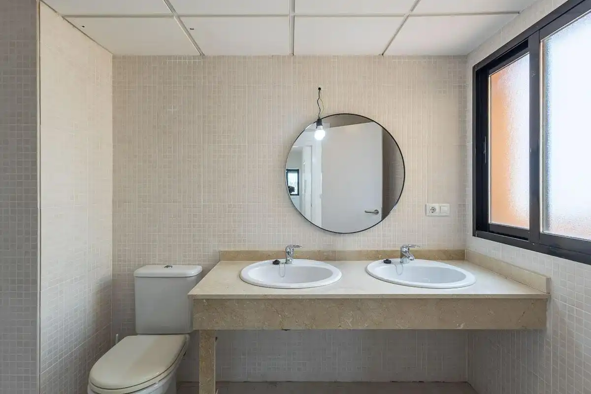 Baño de Casa o chalet en venta en Albolote con Calefacción, Jardín privado y Terraza