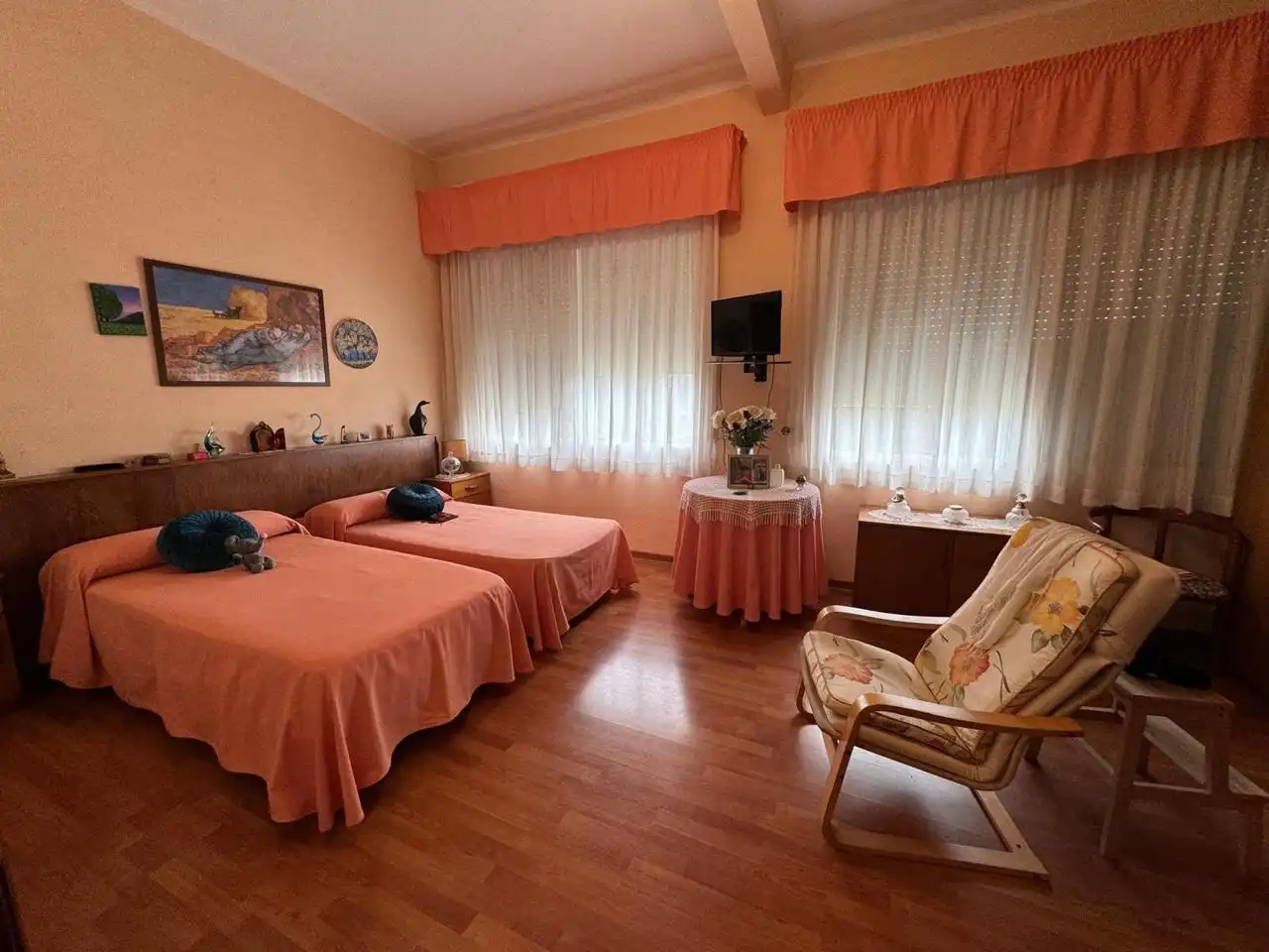 Habitación de Finca rústica en venta en Sant Fost de Campsentelles con Calefacción, Jardín privado y Parquet