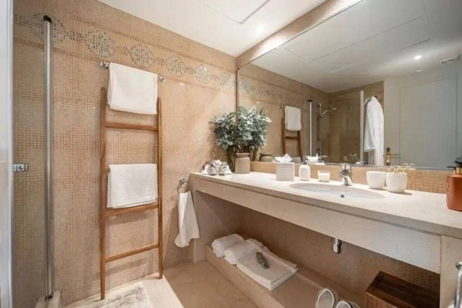 Piso con piscina en alquiler en La Quinta, imagen 30
