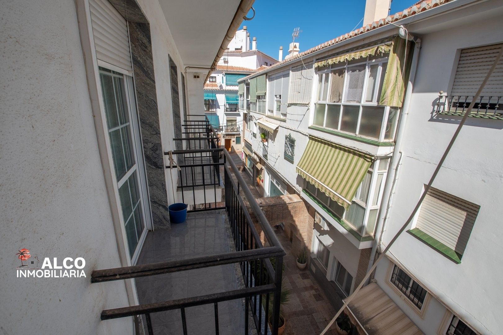 Vista exterior de Pis en venda en Torrox