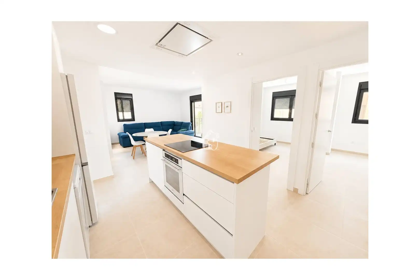 Cuina de Apartament de lloguer en San Pedro del Pinatar amb Aire condicionat, Jardí privat i Terrassa