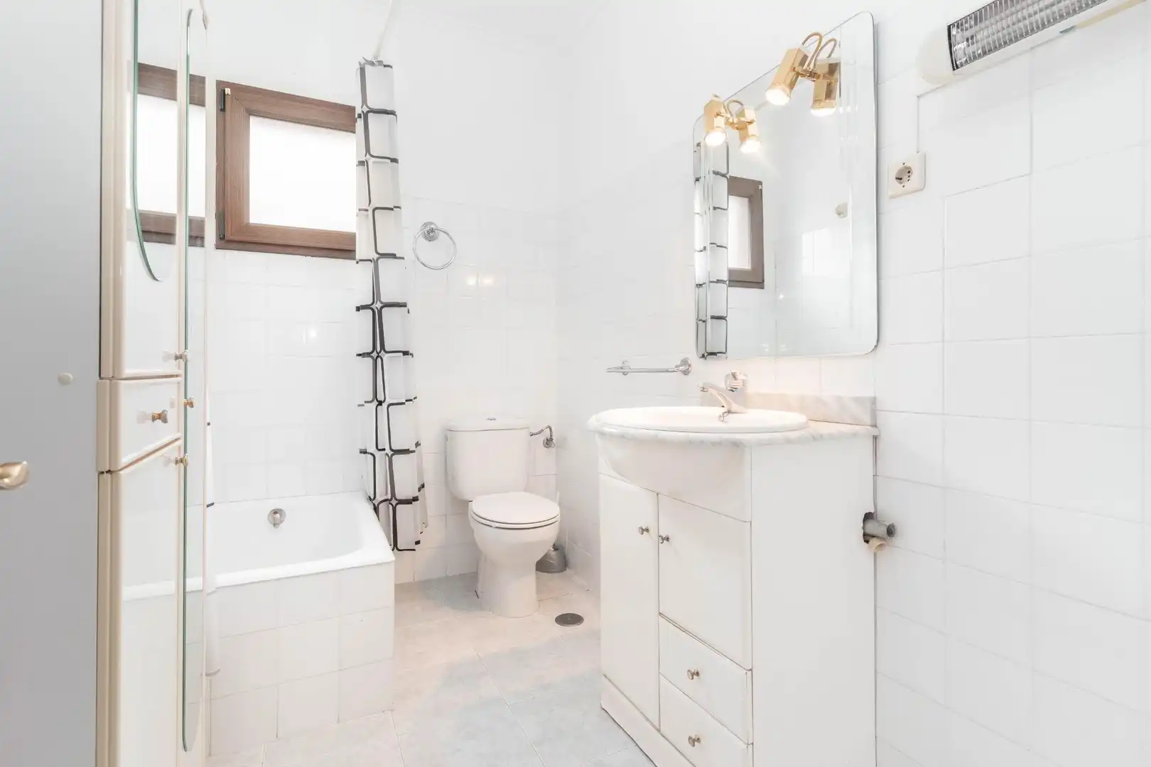 Baño de Piso en venta en Aller