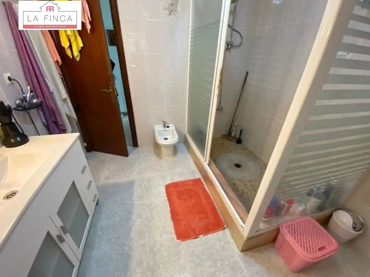 Bathroom of Houses for sale in Málaga  with Private garden, Terrace and Storage room