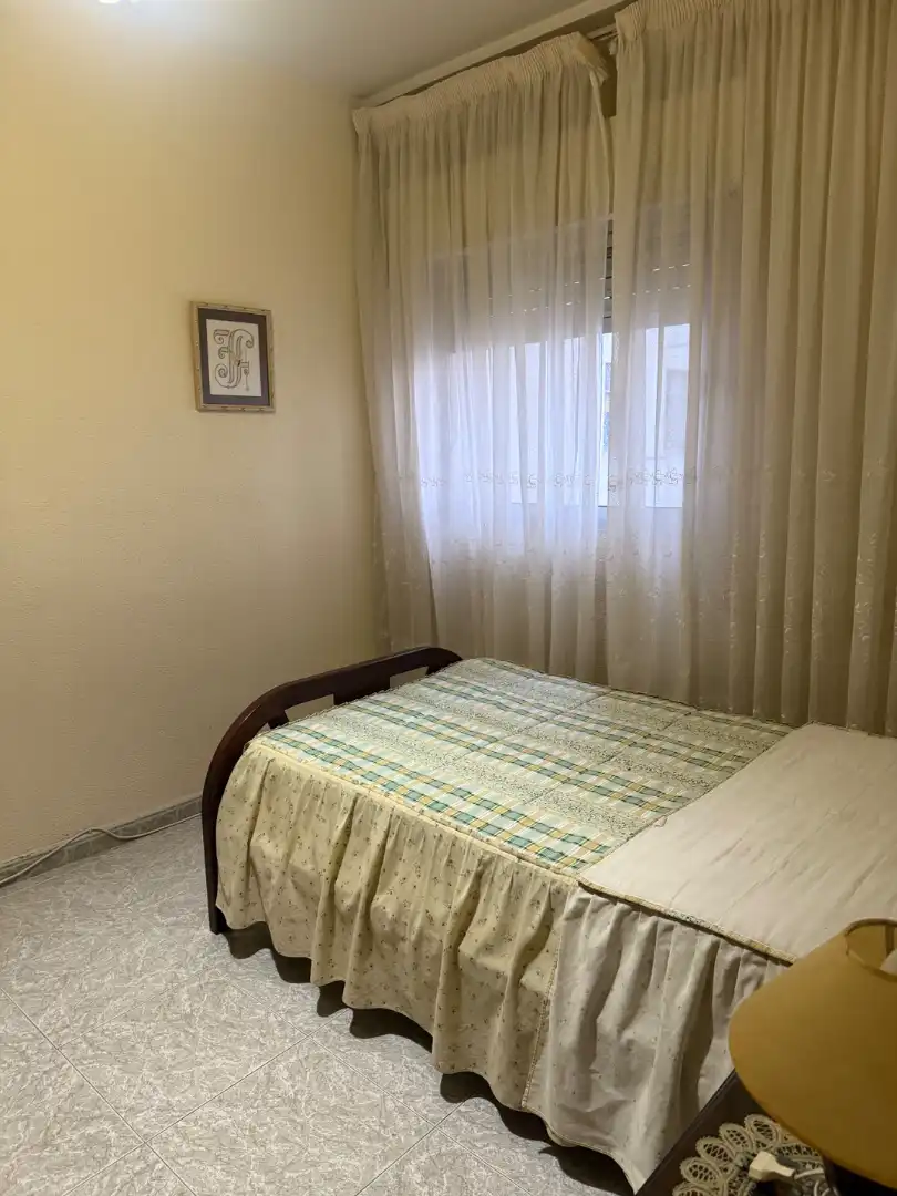 Habitación de Piso en venta en Badajoz con Aire acondicionado, Horno y Lavadora