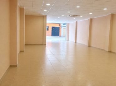 Local comercial en venda a Carrer Menéndez y Pelayo