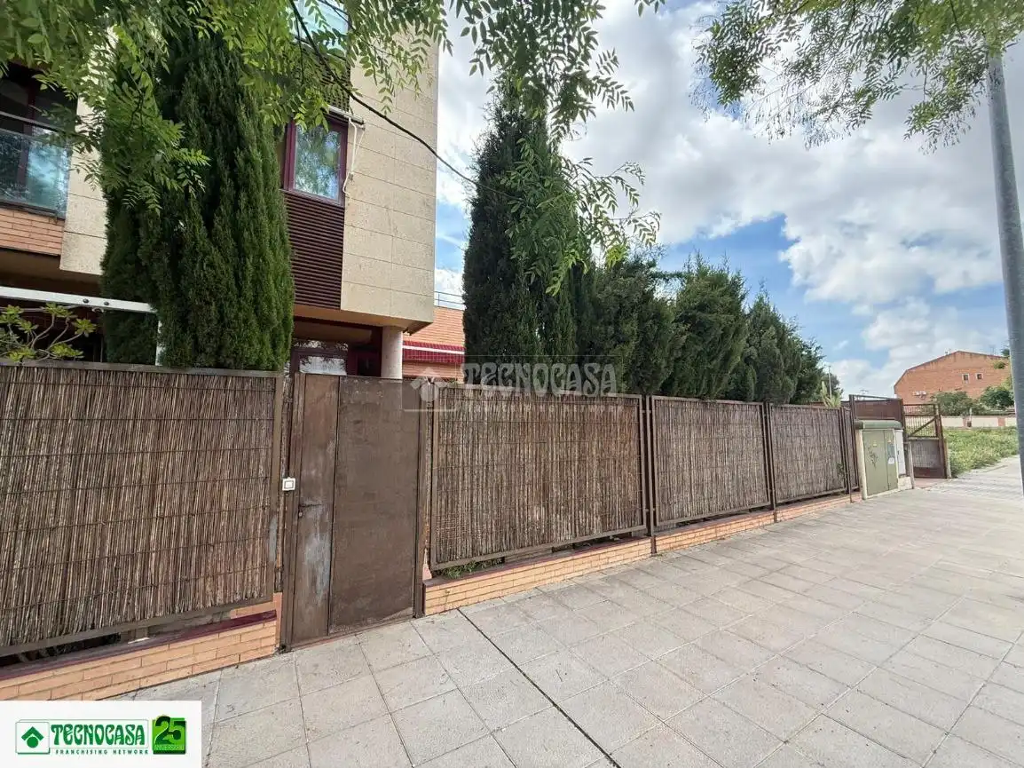 Vista exterior de Piso en venta en Ciudad Real con Aire acondicionado y Calefacción