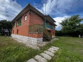 Vista exterior de Finca rústica en venda en El Vellón amb Calefacció, Jardí privat i Terrassa