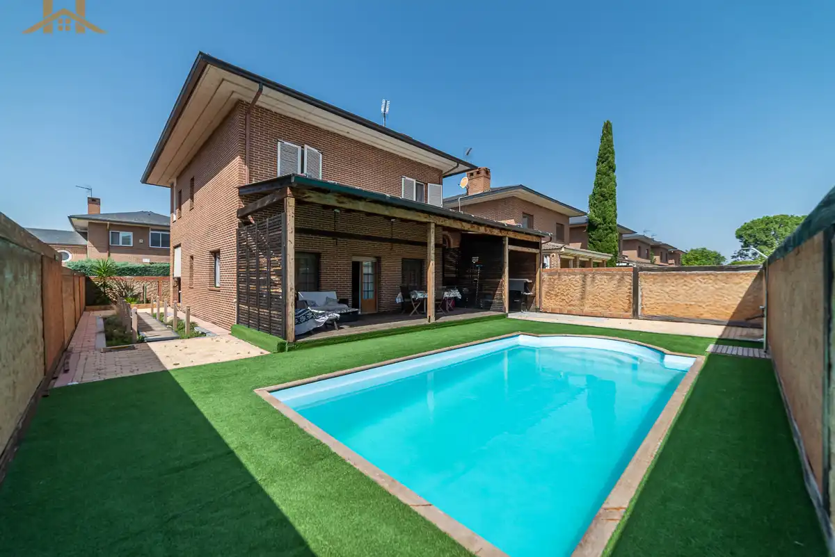 Piscina de Casa adosada en venta en Brunete con Jardín privado y Piscina