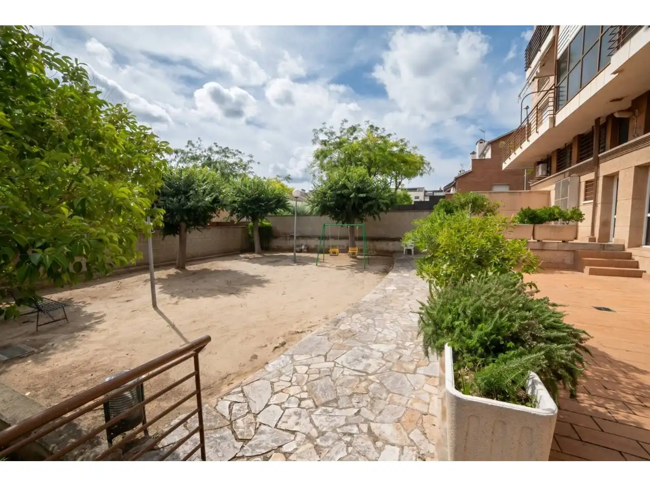 Jardín de Piso en venta en Castellar del Vallès con Aire acondicionado, Calefacción y Terraza