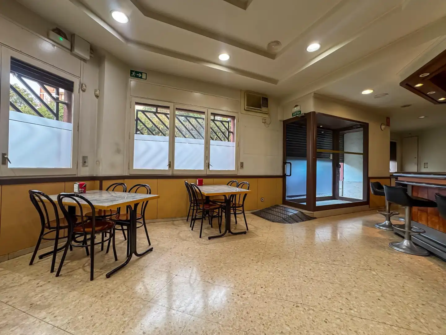 Local comercial en venda a Escodines, imagen 2