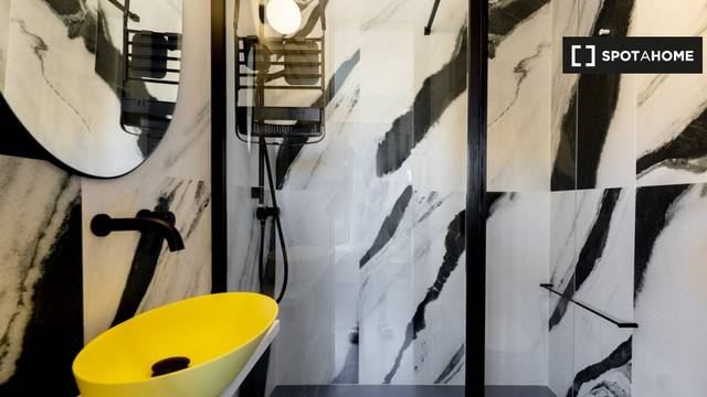 Piso en Alquiler en Ríos Rosas - Nuevos Ministerios