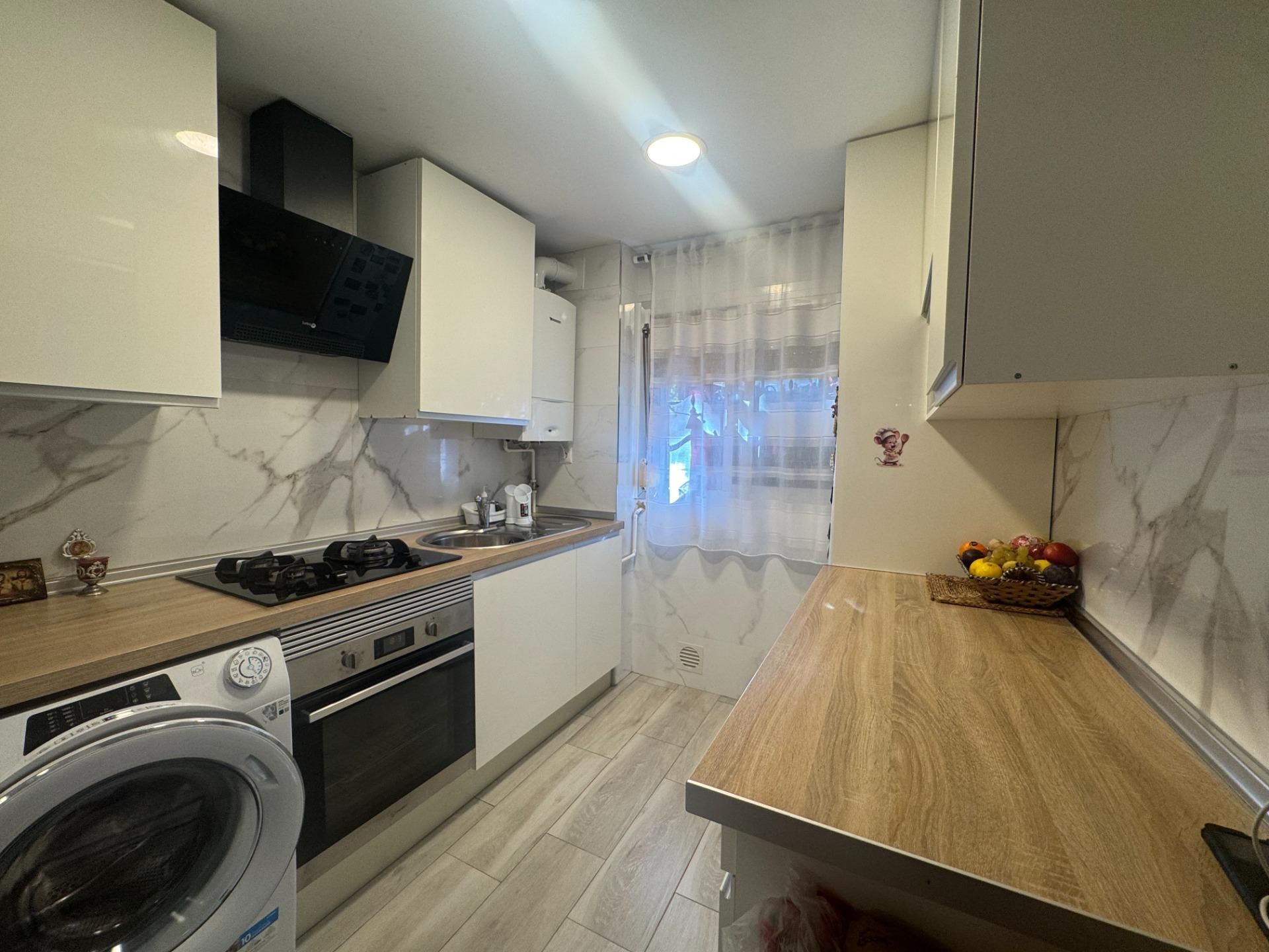 Kitchen of Flat for sale in Leganés  with Heating