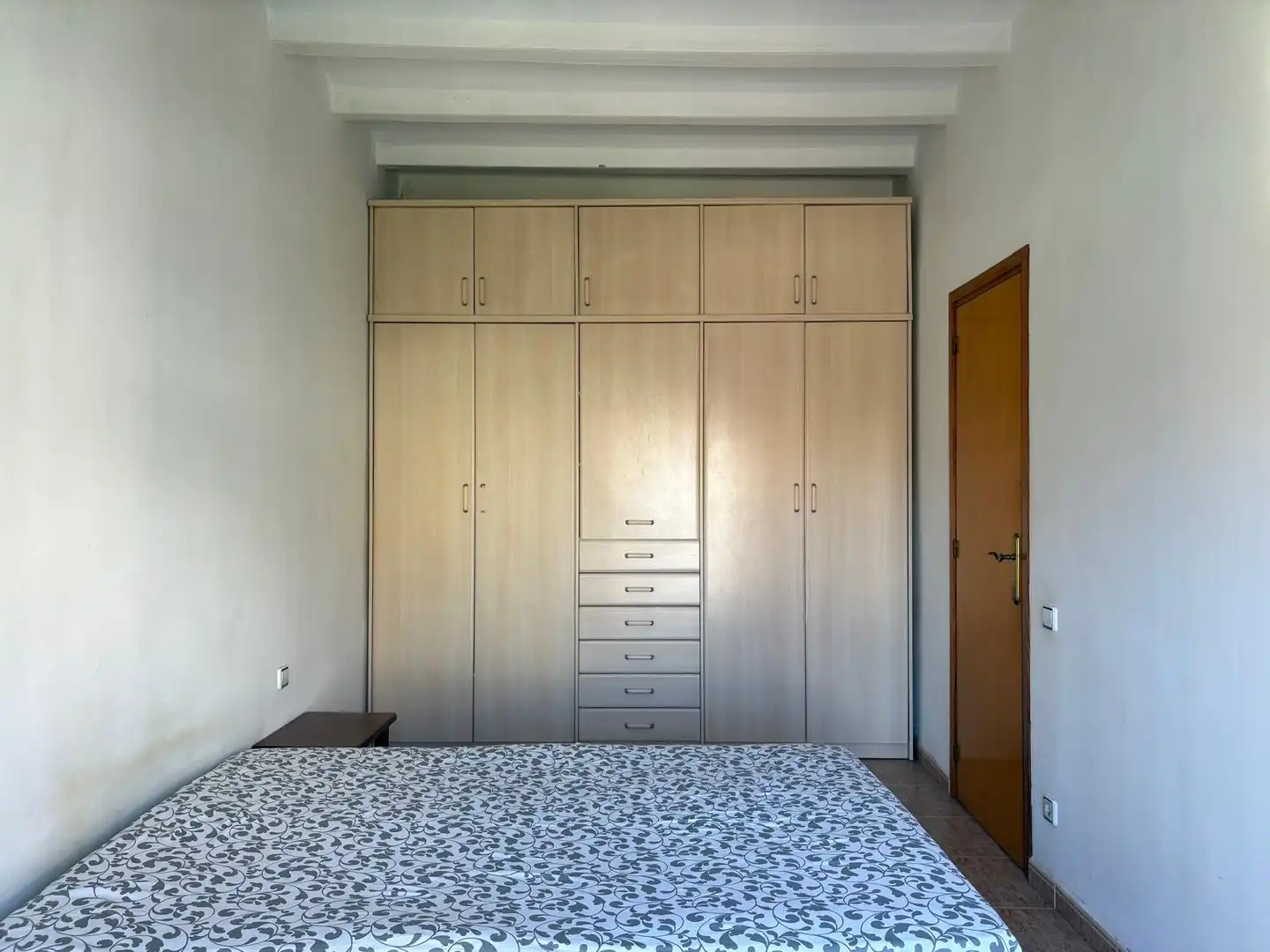 Habitación de Piso en venta en Barcelona con Amueblado, Lavadora y Microondas