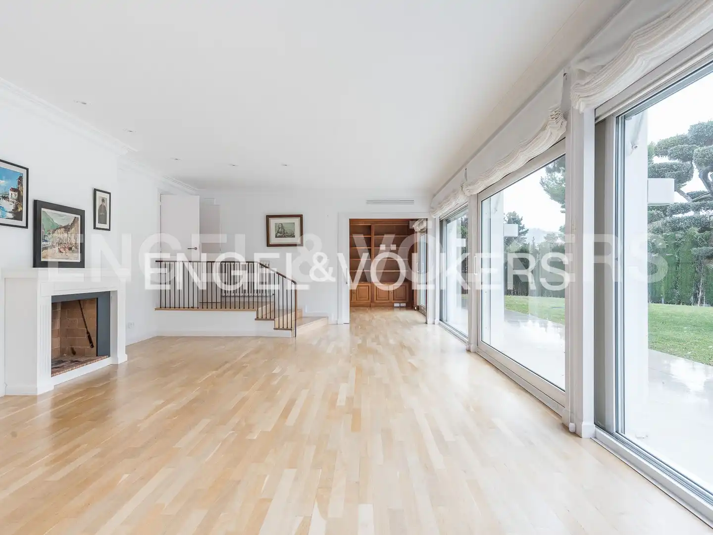 Sala d'estar de Casa o xalet de lloguer en Barcelona amb Aire condicionat, Calefacció i Jardí privat
